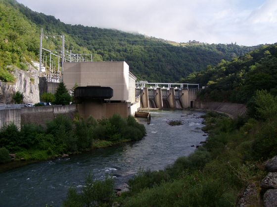 Centrale du Pouget (links) und Barrage du Truel Bild